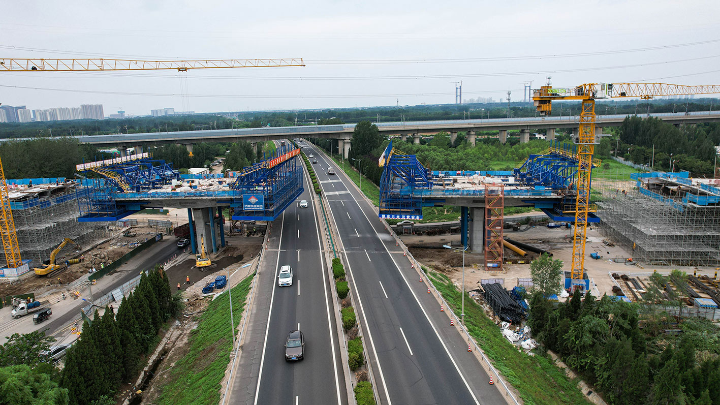 “快”字當頭 | 濟南城建G309-S101連接線工程一標濟廣高速跨線橋掛籃順利施工
